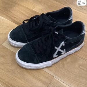 Off-White Black Kids Sneakers with White Accents